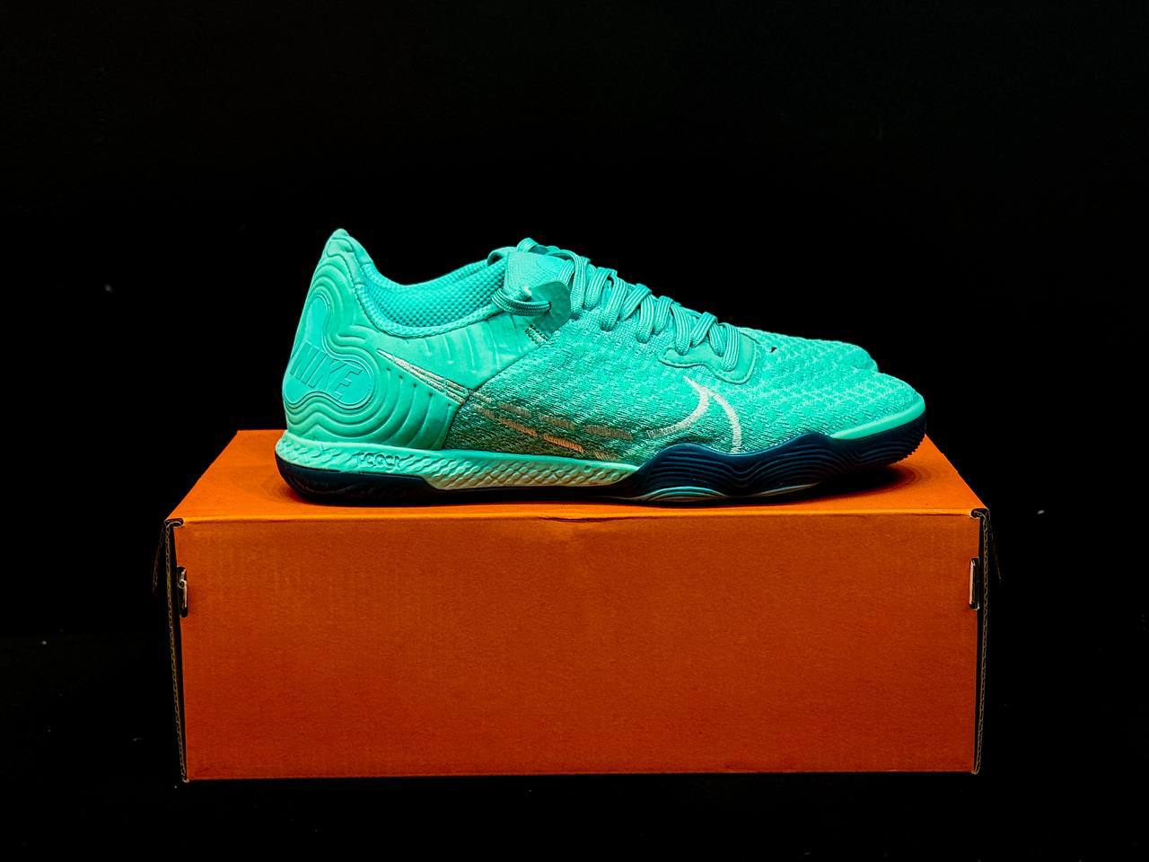 Футзалки Nike React Gato Elite IC